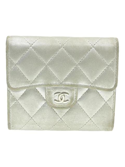 CHANEL Vegan leather purse