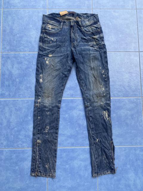 Other Designers Distressed Denim - Dot & Stripe Dirty Jeans