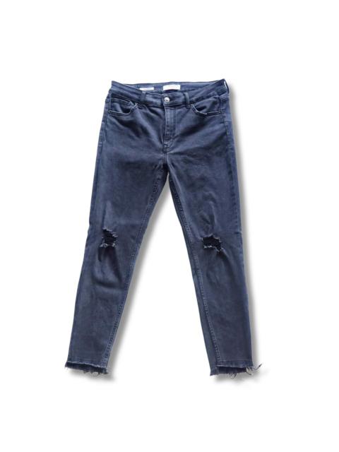 Other Designers BERSHKA Skinny Low Rise Ripped Stretchable Jeans