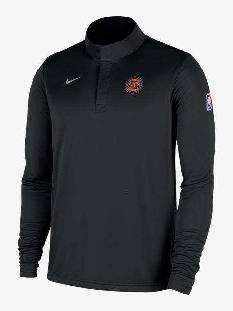 Nike New York Knicks Men's Nike Dri-FIT NBA 1/4-Zip Long-Sleeve Top
