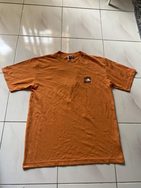 The North Face Tek Tee Orange Grid Logo T-Shirt “Never Stop Exploring” – Size M