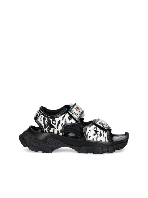 Hika sandals