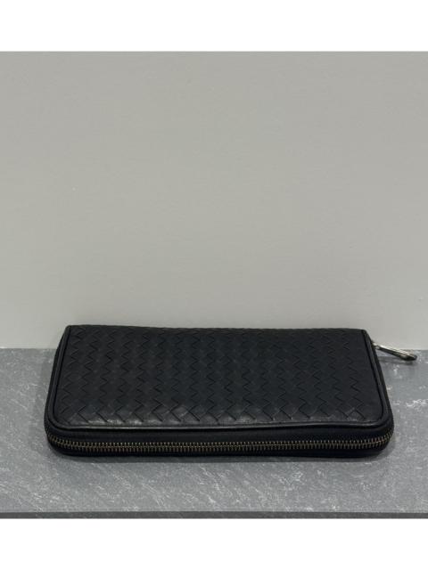 Bottega Veneta Bottega Veneta black leather zip around clutch wallet bag