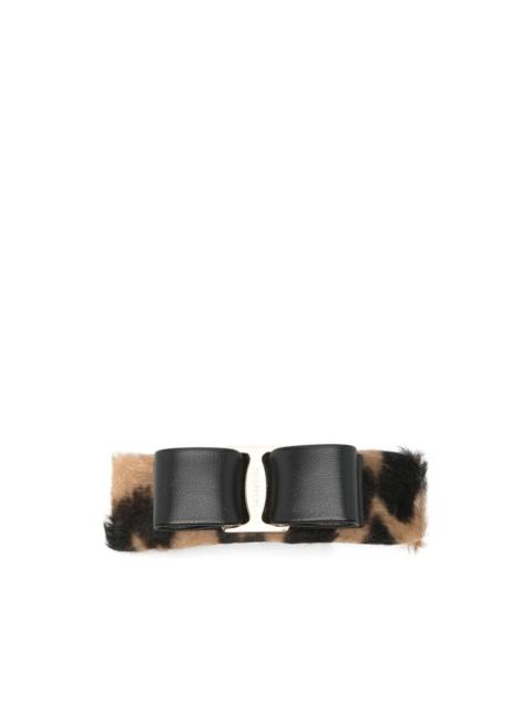 ヘアアクセサリー FERRAGAMO Black fabric hair clip (342019495450 NEROORO) Black fabric Vara hair clip – G&B