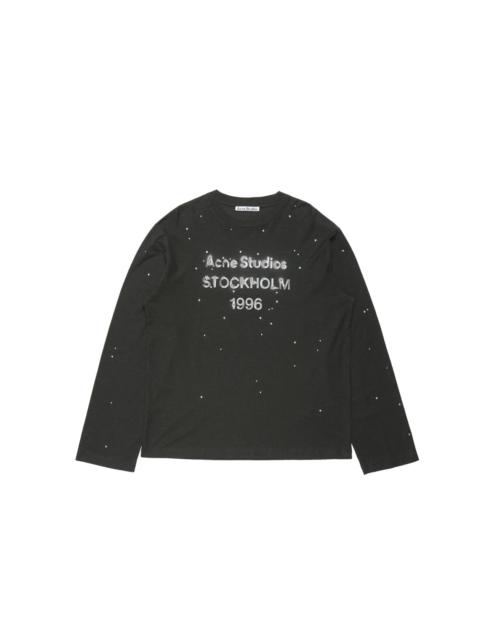 Acne Studios LOGO LONG SLEEVE CREWNECK T-SHIRT (BLACK)