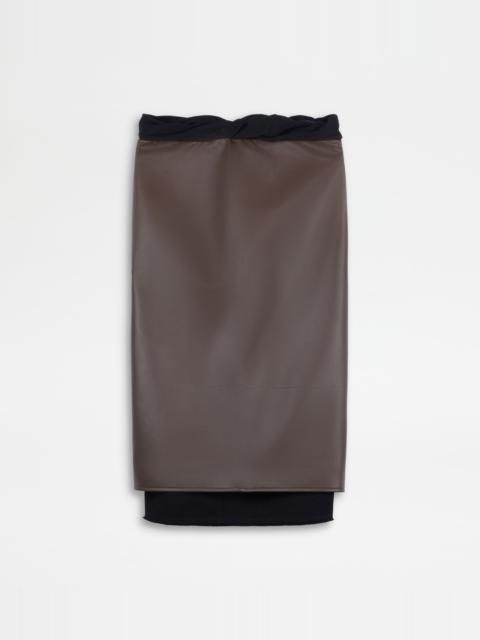 Tod's MIDI SKIRT IN LEATHER - BROWN
