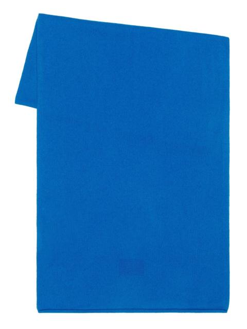 GUEST IN RESIDENCE The Big Scarf