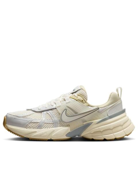 Nike (WMNS) Nike V2K Run 'White Photon Dust Fir' FD0736-108