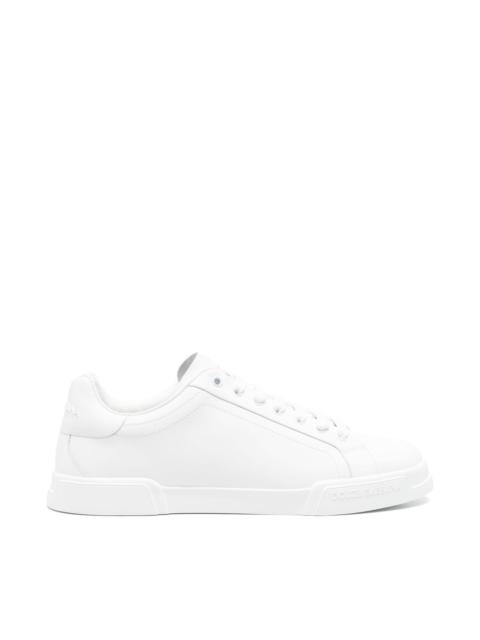 Leather sneaker