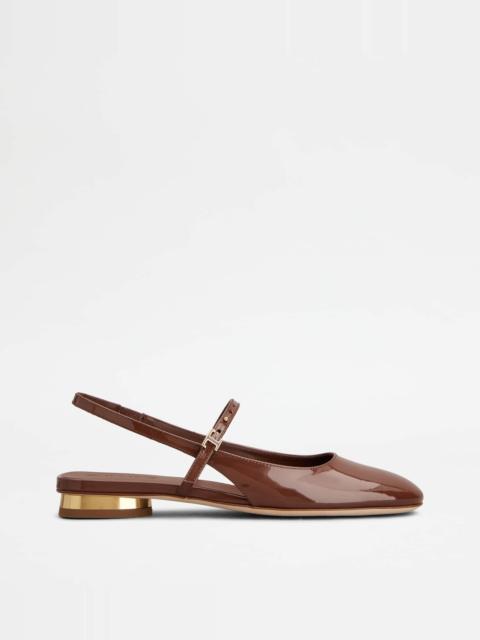Tod's MARY JANES INN PATENT LEATHER - BROWN