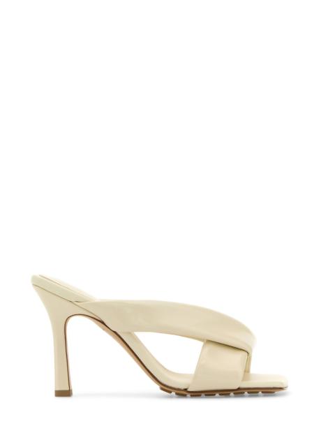 Bottega Veneta Women Ivory Leather Riva Mules