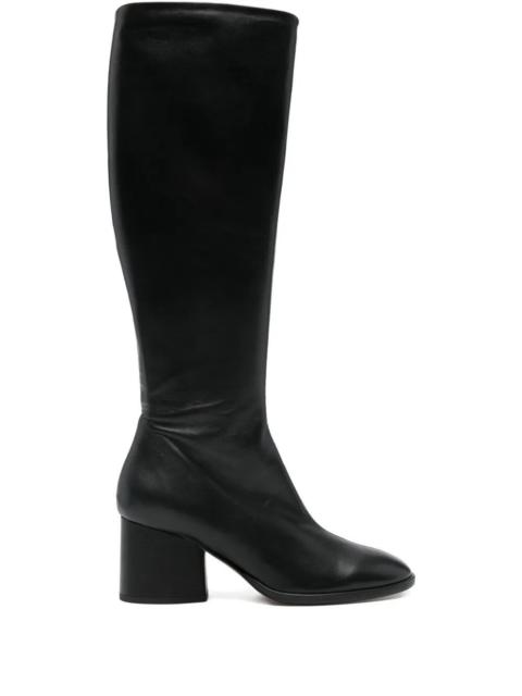 Aeyde Introducing the exquisite "ALINA" KNEE HIGH BOOTS from the renowned brand AEYDE, a true statement pi