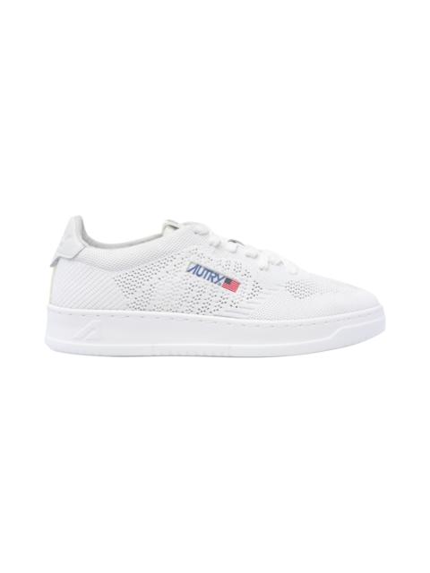 Medalist Easeknit Sneakers