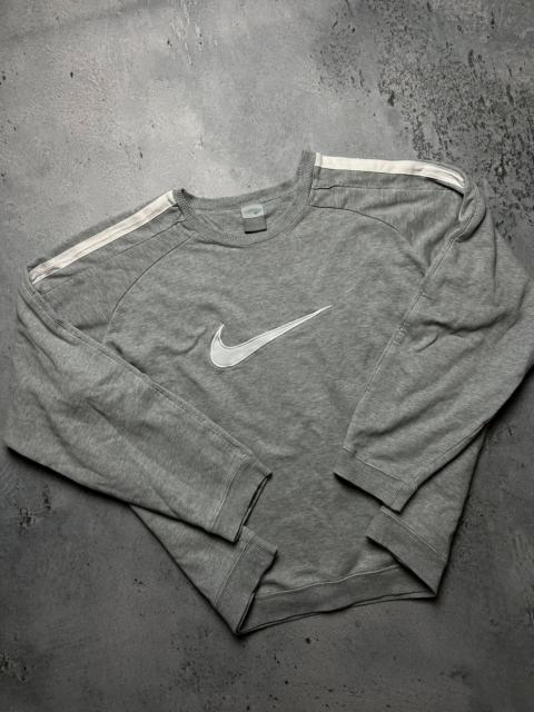 Nike Vintage Crewneck Nike box central swoosh y2k fits logo USA