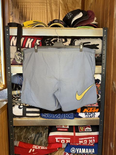 Nike Nike vintage shorts big swoosh