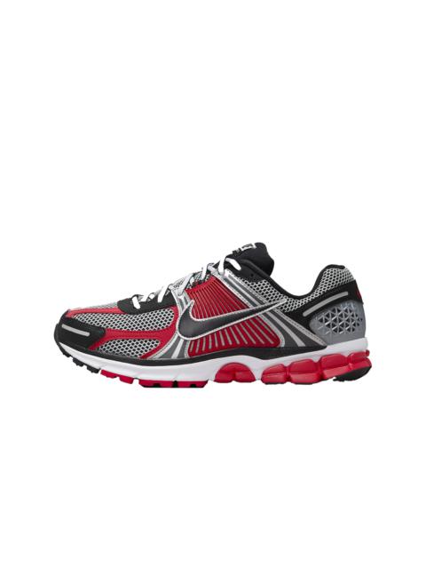 Nike Zoom Vomero 5 "Metallic Silver University Red"