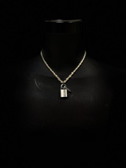 Louis Vuitton key padlock & gold necklace