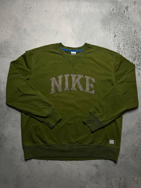 Nike Vintage Crewneck Nike boxy center swoosh y2k fits logo USA