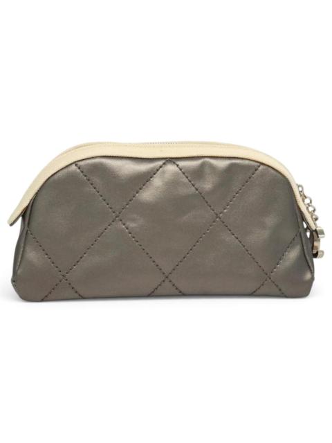CHANEL Leather purse