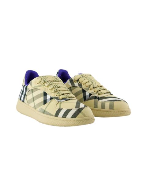 Burberry Burberry Women's Synthetic Terrace Sneaker, Never Worn (Authentic Pre-Loved)