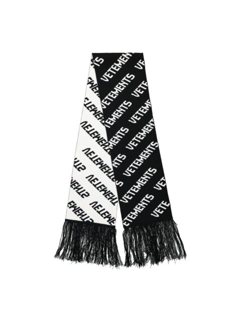 VETEMENTS MONOGRAM SCARF
