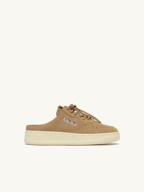 AUTRY MEDALIST MULE SNEAKERS IN COPPER SUEDE