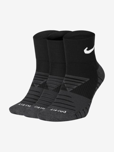 Nike Nike Everyday Max Cushioned Training Ankle Socks (3 Pairs)