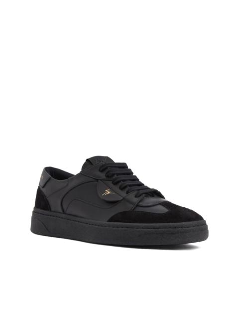GZ94 panelled low-top sneakers
