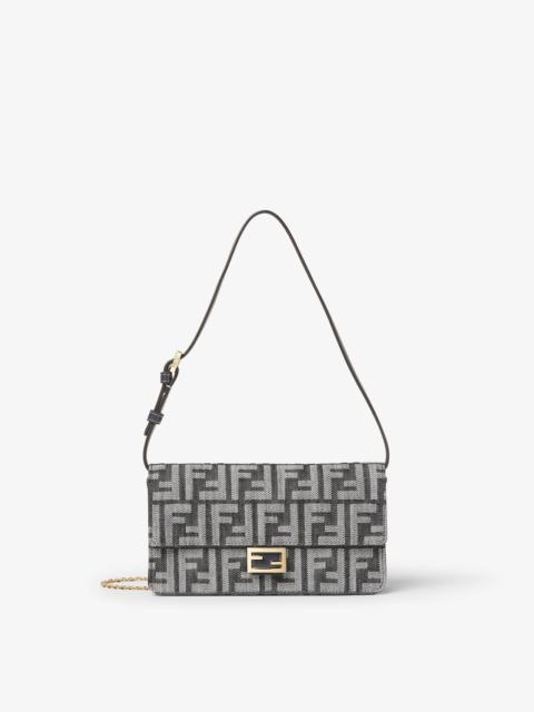 FENDI Wallet On Chain Baguette