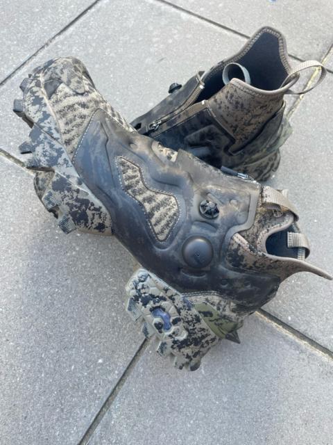 Reebok Universal Monsters x Reebok InstaPump Fury 94 Mid 'Creature From The Black Lagoon' 100210064