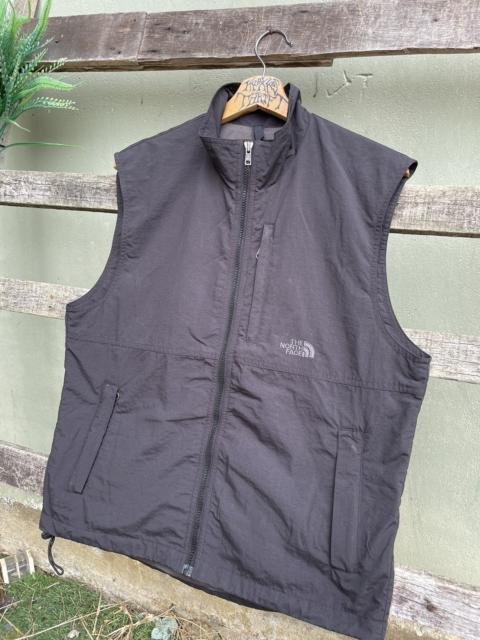 The North Face Vintage The North Face Triple Pocket Zipper Up Vest