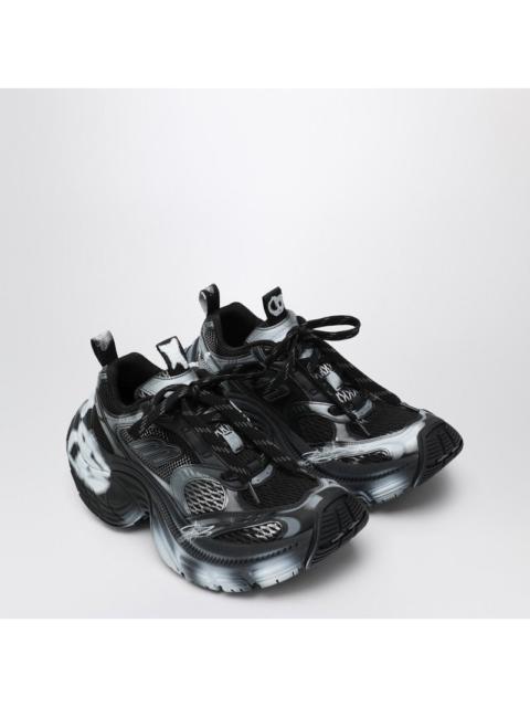 BALENCIAGA Balenciaga White/Black 6Xl Sneakers With Spray Details Men