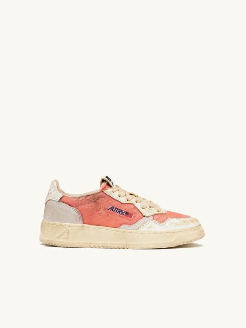AUTRY MEDALIST LOW SUPER VINTAGE SNEAKERS IN RED AND WHITE LEATHER AND MESH