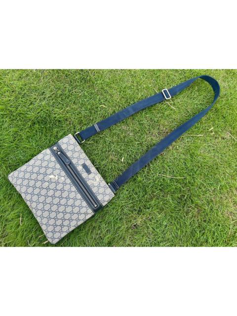 GUCCI Authentic Gucci GG Supreme Medium Crossbody Bag