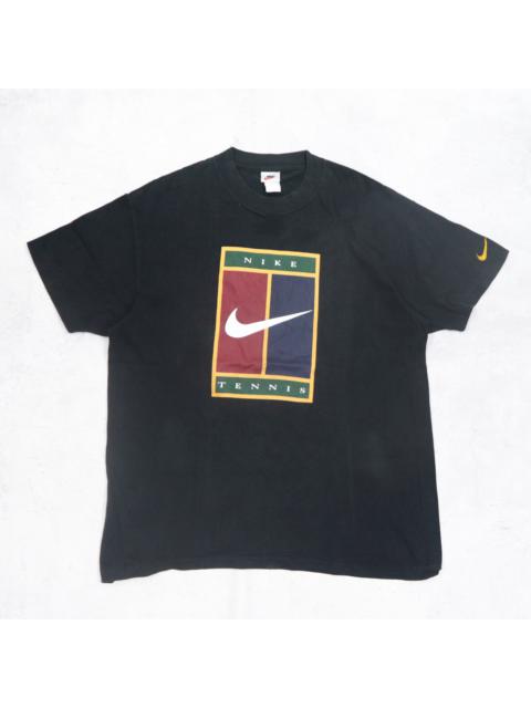 Vintage 90s NIKE Challenge Court Tennis Big Logo T-Shirt