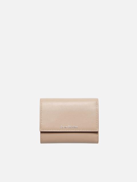 Acne Studios Trifold leather wallet - Taupe beige