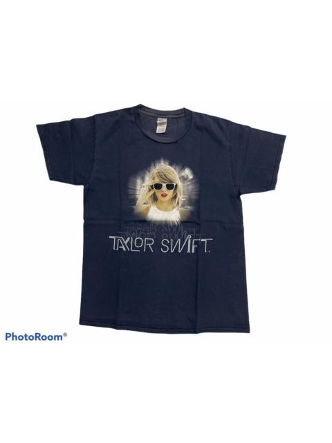 Other Designers Vintage - Taylor Swift Tour Tshirt