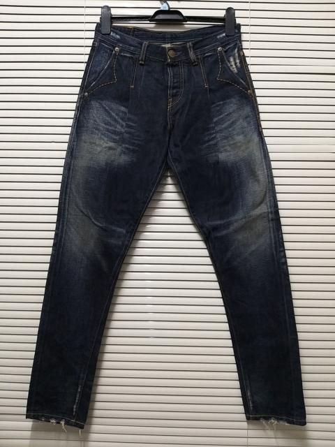 Levi's LEVI'S LADIES LOT 720-03 DISTRESSED JEANS