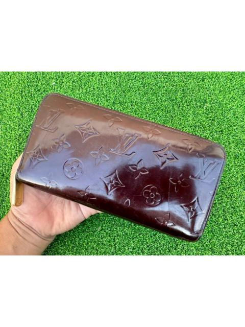 Louis Vuitton Authentic Louis Vuitton Amarante Monogram Vernis Zippy