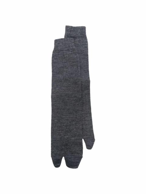 Maison Margiela MALE TABI SOCKS - DARK GREY