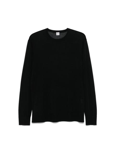long-sleeved T-shirt