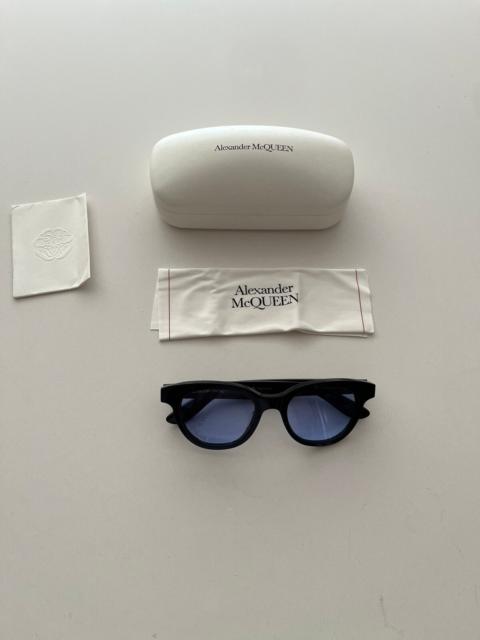Alexander McQueen NWT - Alexander McQueen Blue lens sunglasses