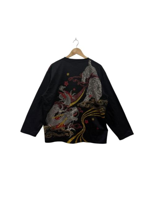 Other Designers Japanese Brand - Vintage Sukajan Dragon Tiger Fighting Graphic Longsleeve