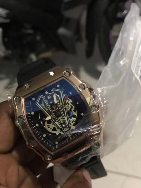 Archival Clothing - Wine Barrel shaped Quartz Watch