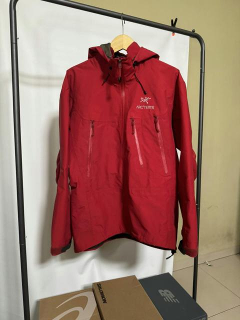 Arc'teryx Arcteryx Theta AR Goretex Jacket Apple Red Made in Canada