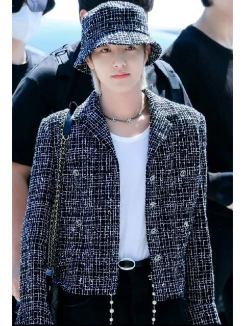 CHANEL Chanel 23B black and white checkered woven fitted jacket