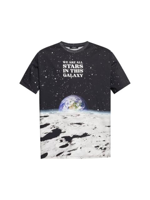 galaxy-print T-shirt