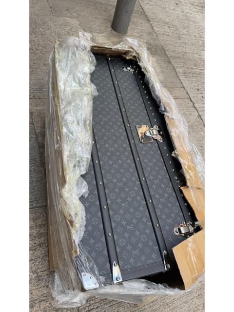 Louis Vuitton Louis Vuitton — LV Classic Black Monogram 110 Coffee Table: A Century-Old Classic Monogram Hard Trun