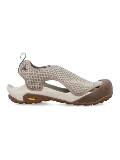 サンダル ROA SS25 ARPY (NBUW1113FA66 MTY0001) ROA STYLISH ARPY FOR FASHION LOVERS | miinto | REVERSIBLE