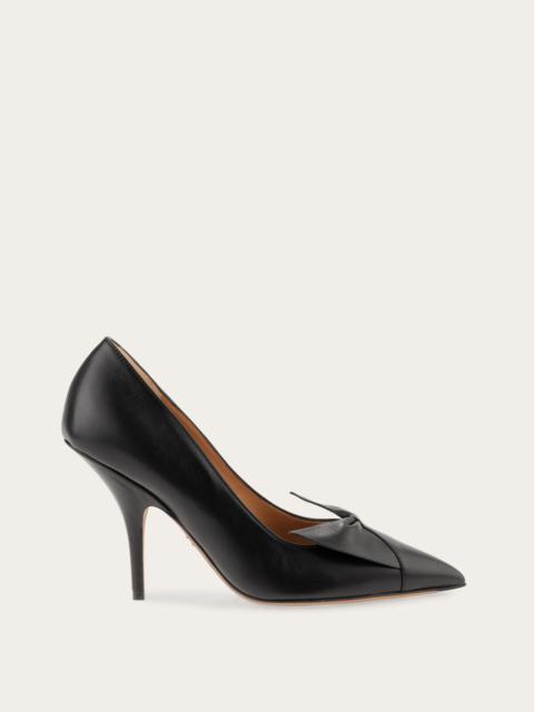 Bow pump